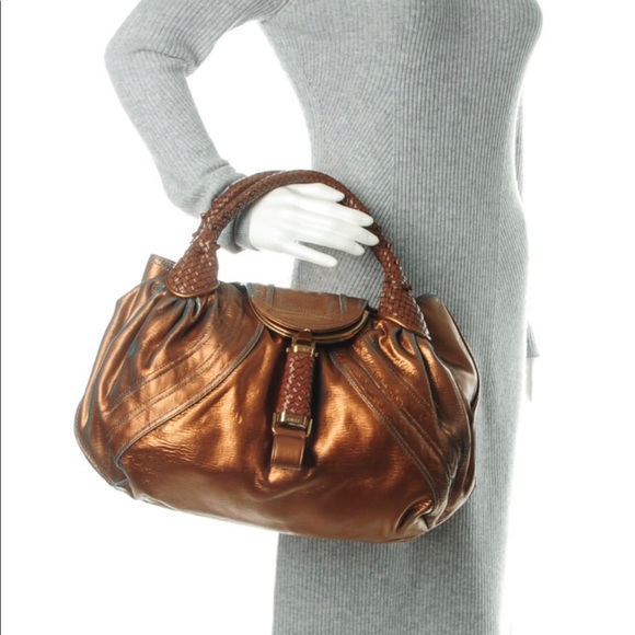 RARE Fendi spy bag in bronze hologram - Picture 9 of 9